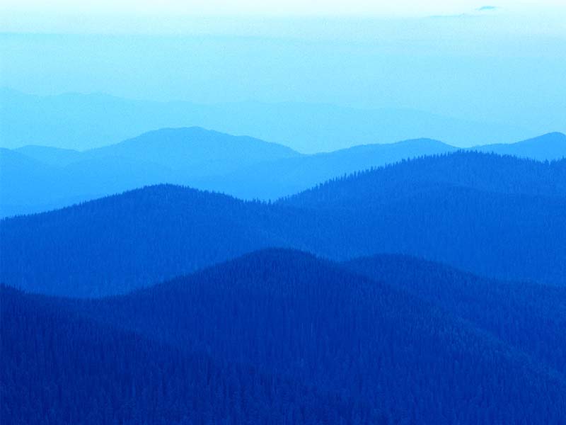 Das sind wunderschöne blaue Berge